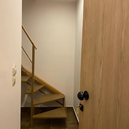 Andry's Living 4 By 8essentially Lefkáda