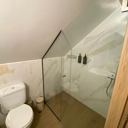 Apartment Andry's Living 4 By 8essentially *