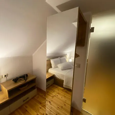 Andry's Living 4 By 8essentially * Lefkada City