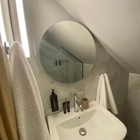 Apartment Andry's Living 4 By 8essentially